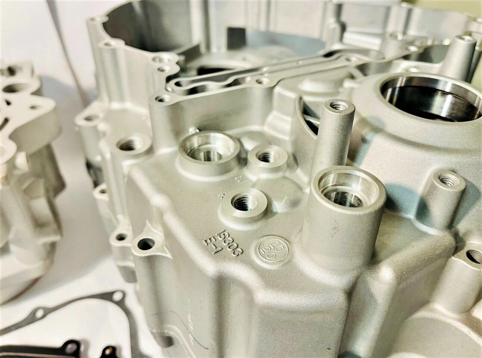 Raptor 700 Crankcases Cases Rebuild Kit Complete Top Bottom End Motor Engine Kit - Image 7